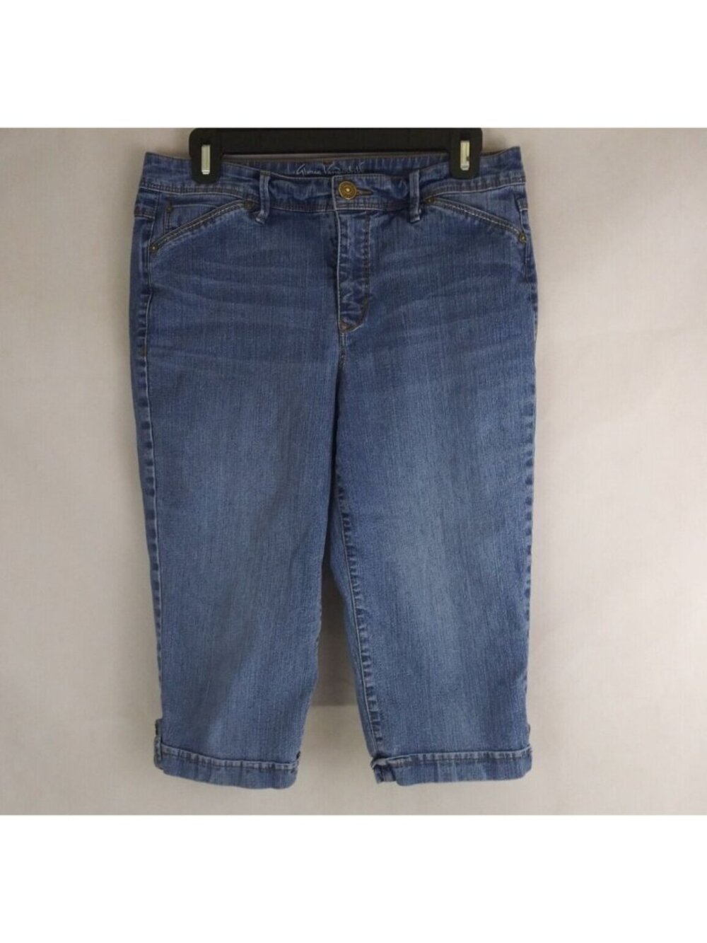 Gloria Vanderbilt All Around Slimming Effect Distressed Whiskered Capri Jeans 6